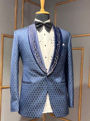 Self detailing tuxedo